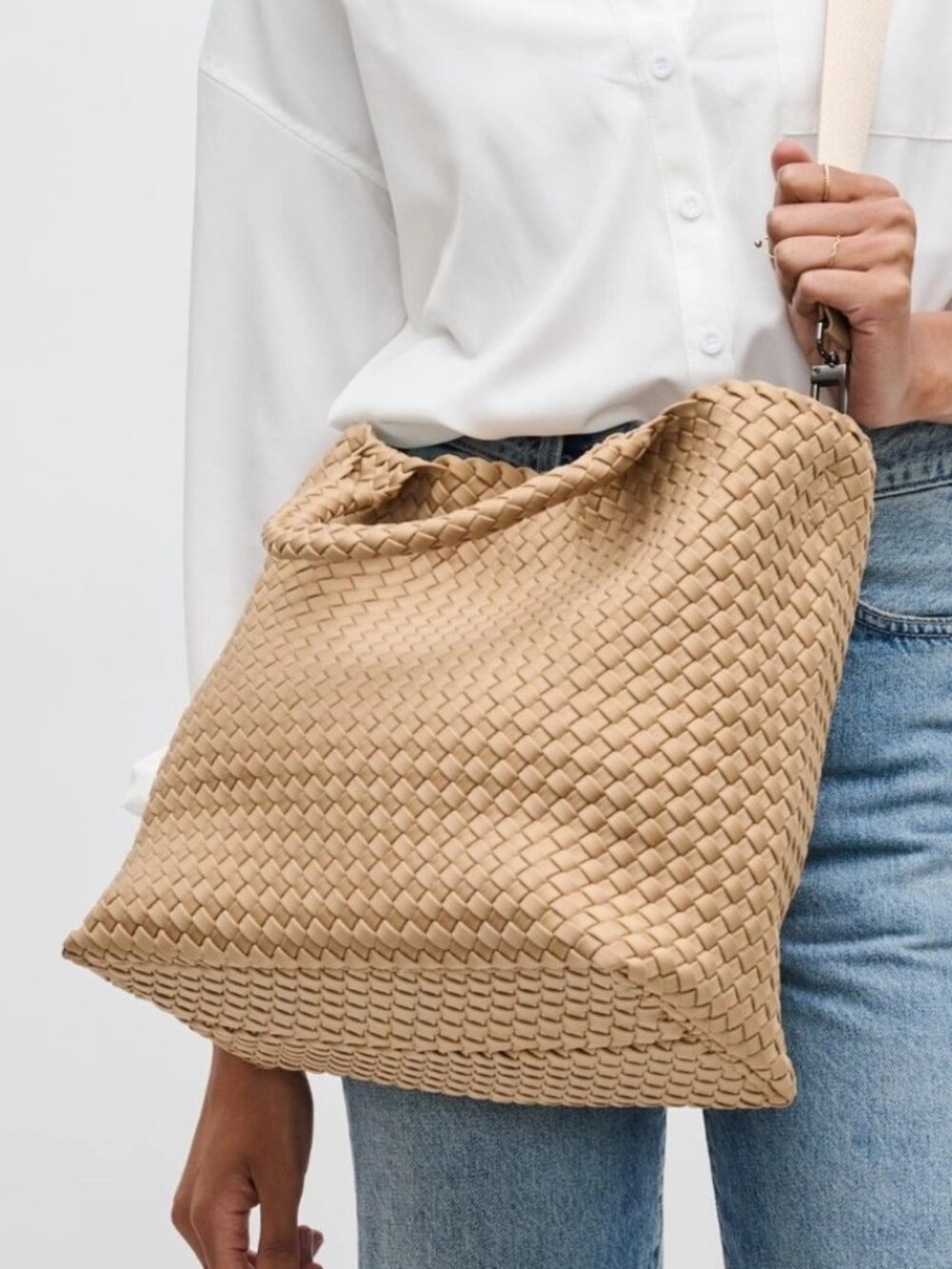Sol & Selene Sky's The Limit Medium Woven Neoprene Nude Beige Tote Bag NWT - Picture 6 of 8